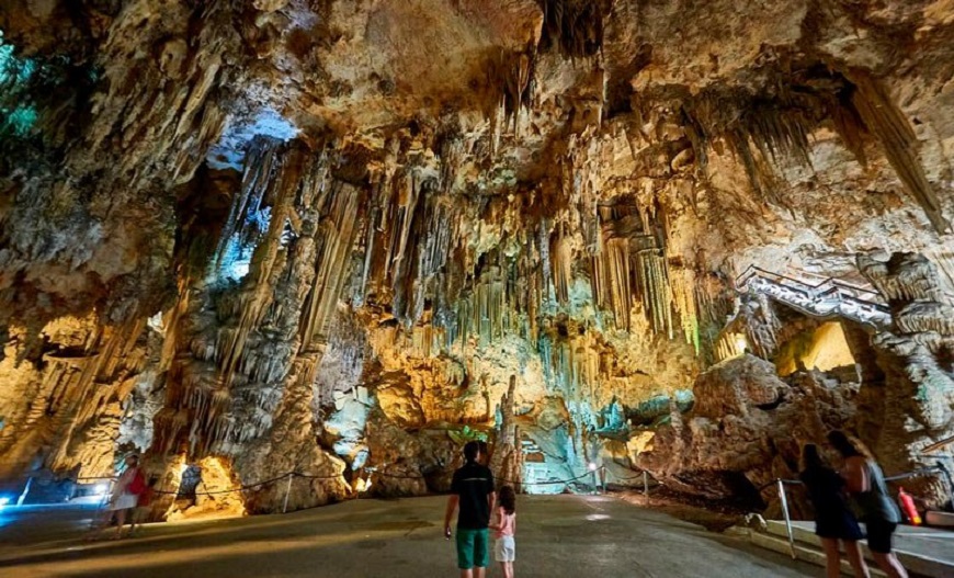 Cueva de Nerja - best things to do in costa del sol
